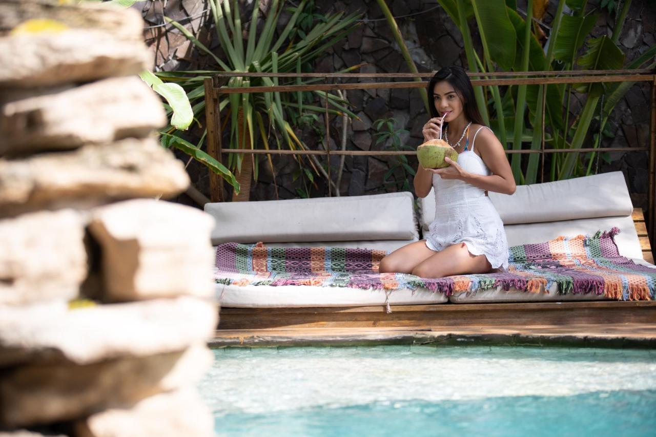 Villa Bhuvana With Private Swimming Pool Gili Trawangan Exterior foto